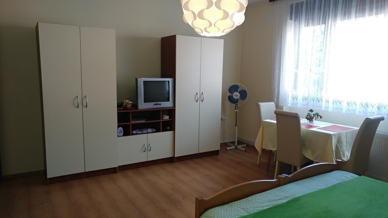 Apartment Cecilia Koprivnica Esterno foto